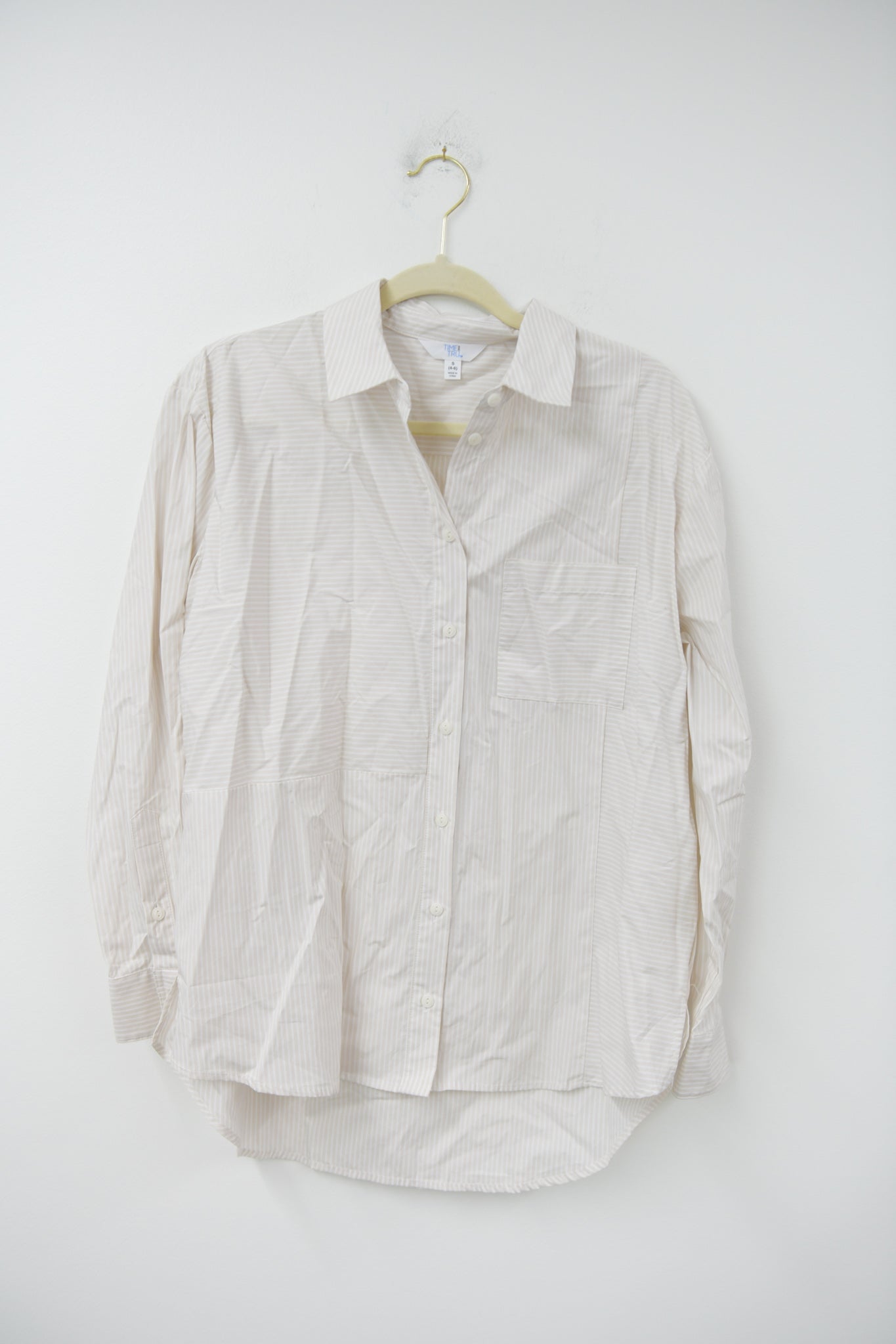 Time and Tru long sleeve button down shirt Size S / EUC