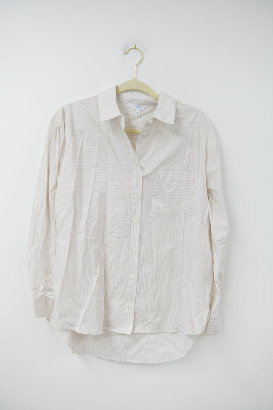 Time and Tru long sleeve button down shirt Size S / EUC