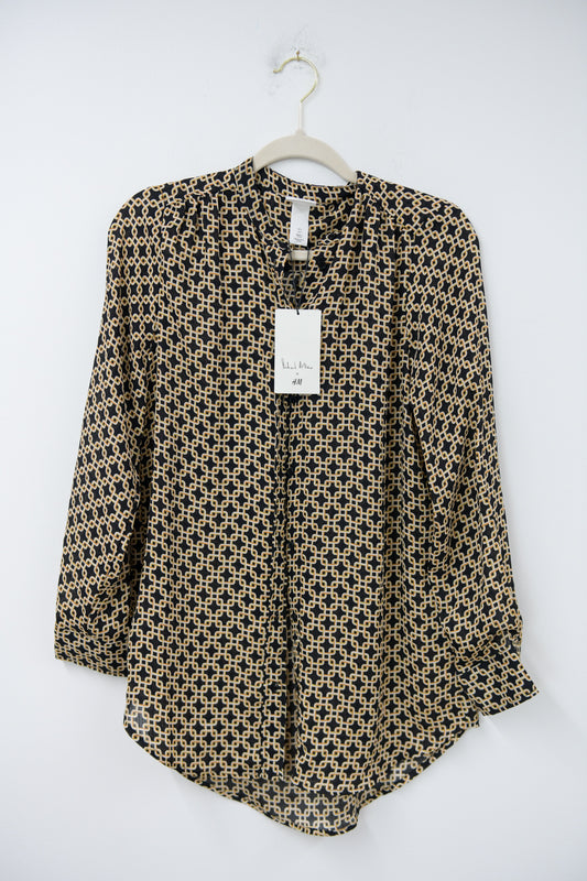 H&M long sleeve blouse Size 2 / NWT