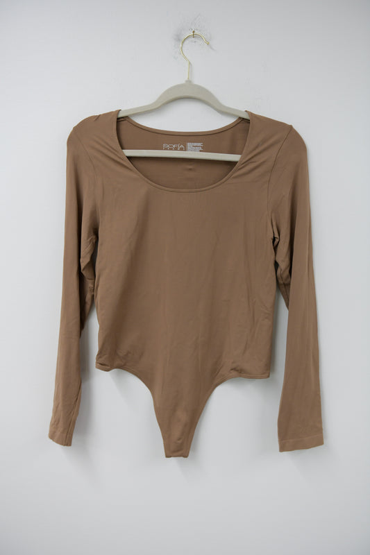 Sofia long sleeve bodysuit Size XL / EUC