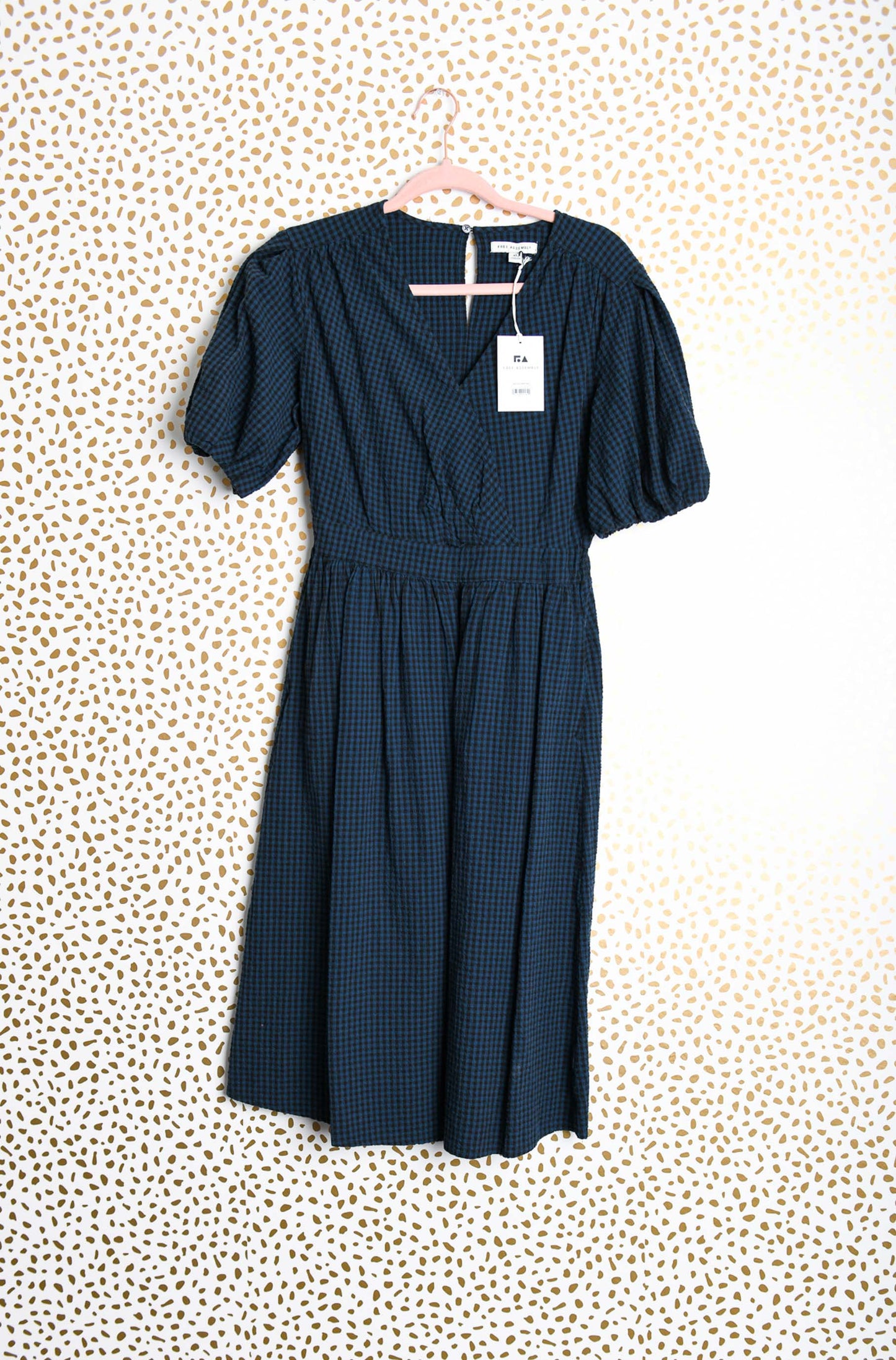 Free Assembly short sleeve midi dress Size XS \ NWT