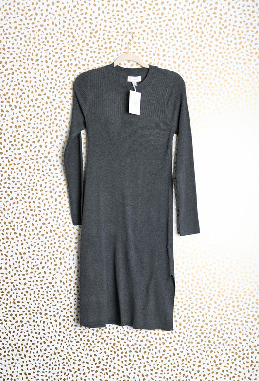 Free Assembly  long sleeve midi dress Size M \ NWT