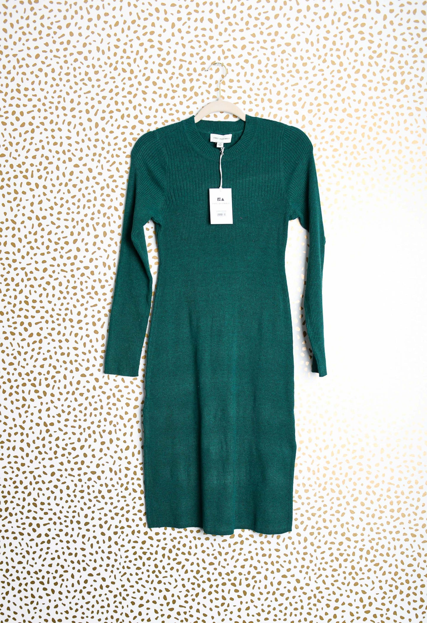 Free Assembly long sleeve midi dress Size S \ NWT