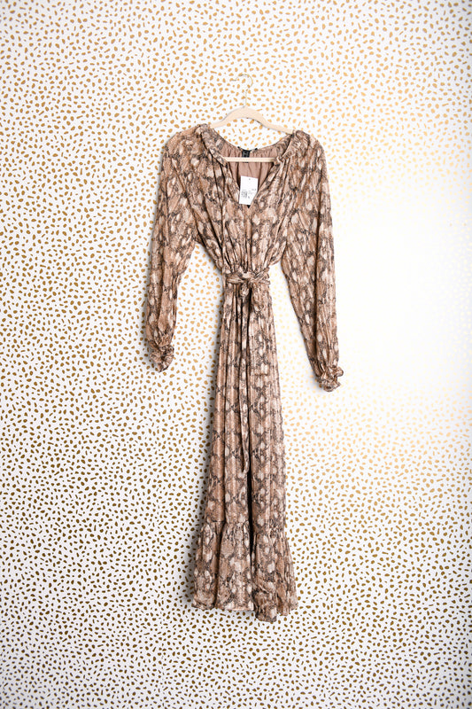 Forever 21 long sleeve maxi dress Size S \NWT