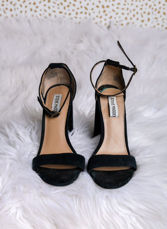 Steve Madden open toed ankle strap high heel sandals size 8&1/2