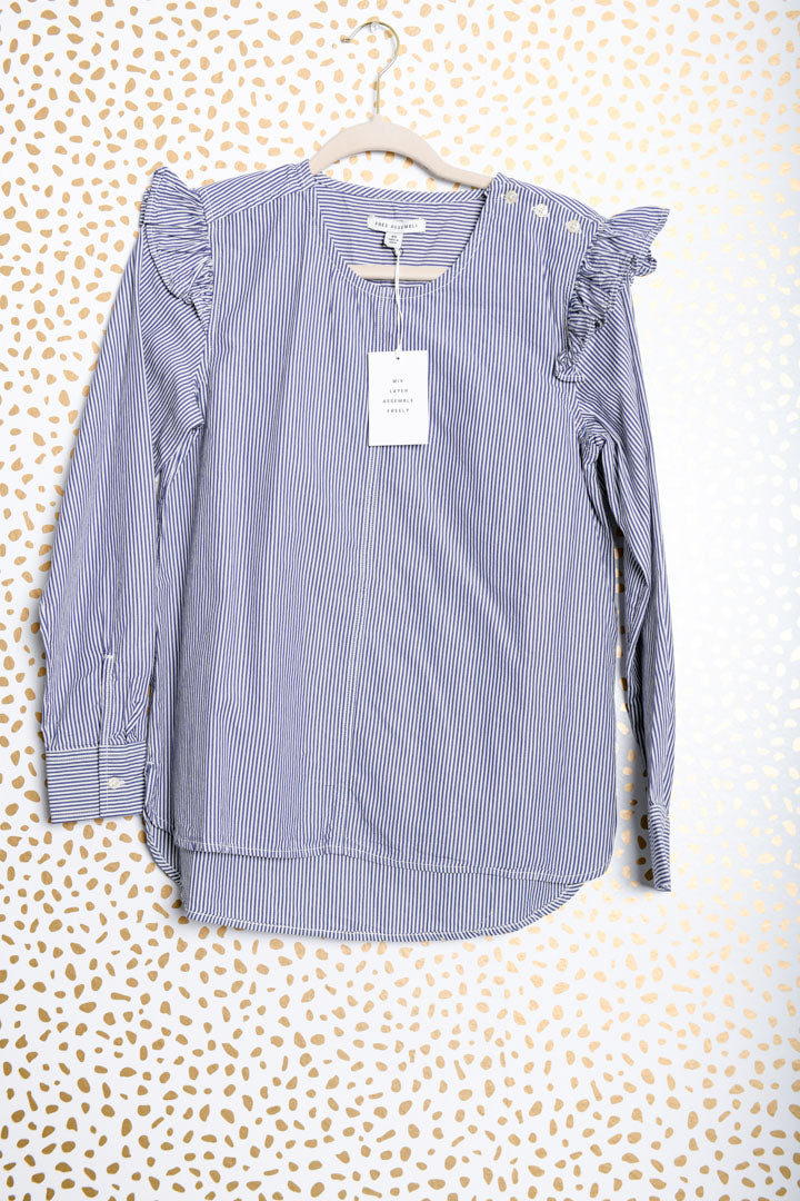 Free Assembly long sleeve blouse Size XS \ NWT