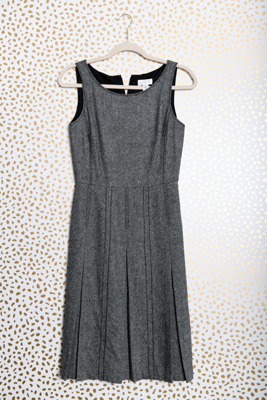 Loft sleeveless dress Size 0 /EUC