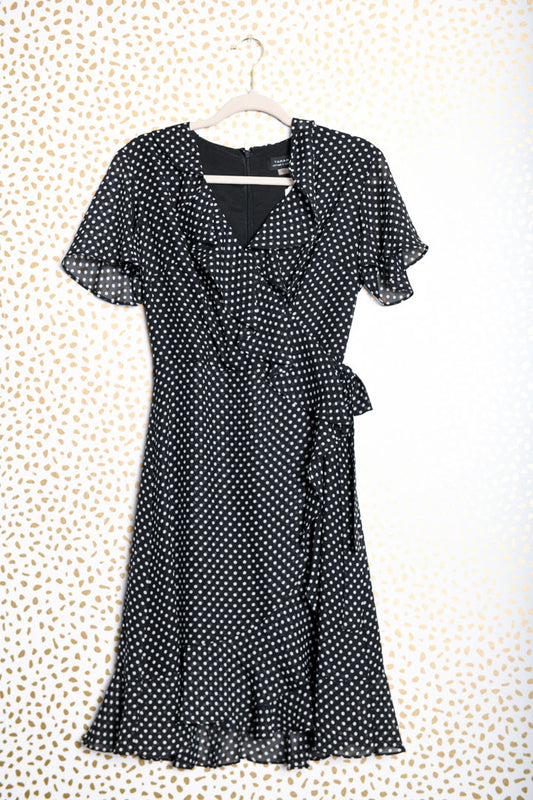 Tahari short sleeve mini dress Size 4/ EUC