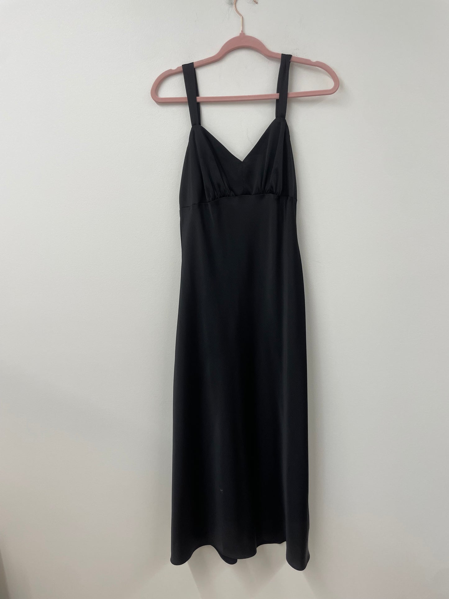 Sofia satin midi dress Size S /EUC