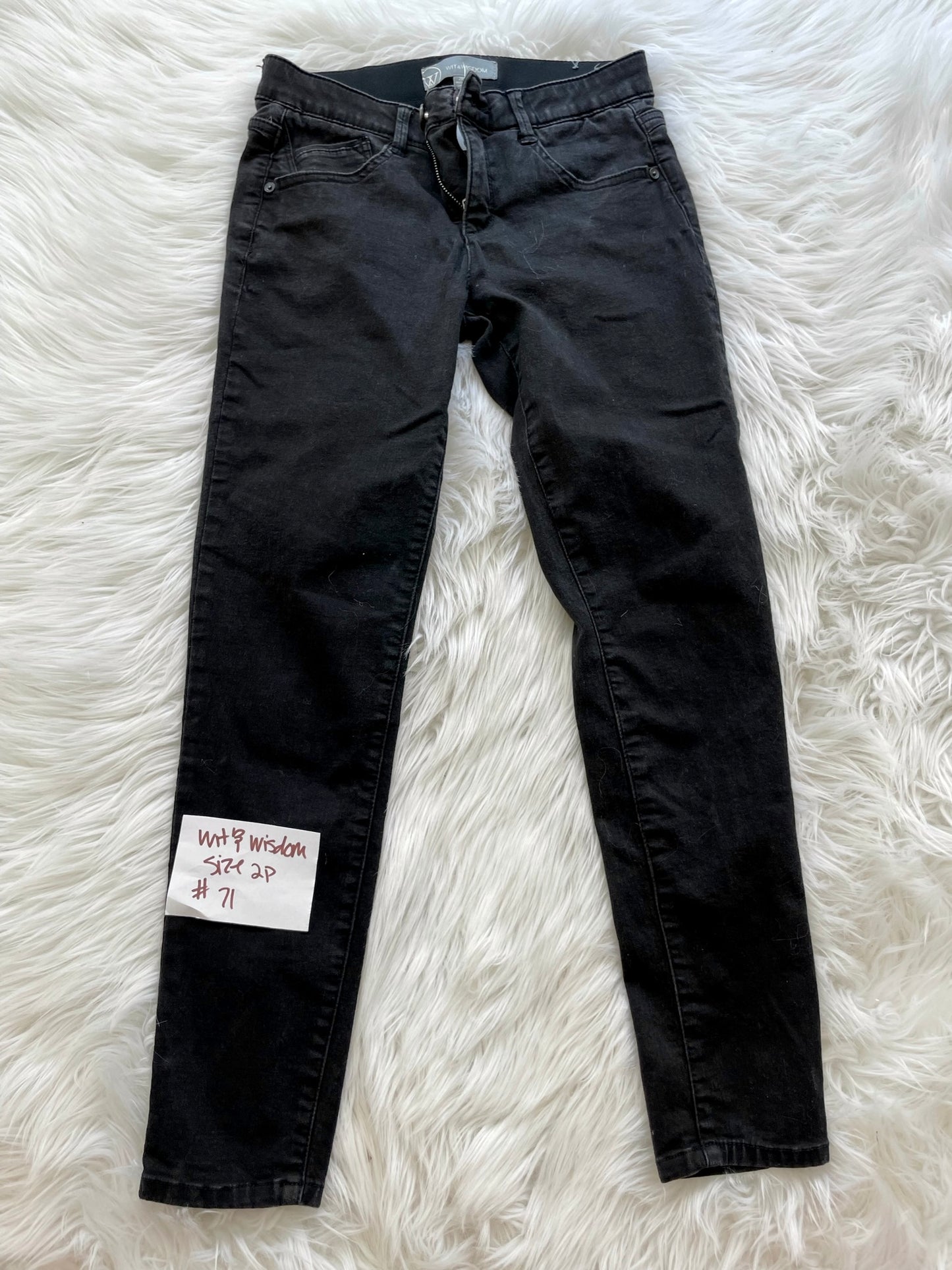 Wit & Wisdom skinny jeans Size 2p/ EUC