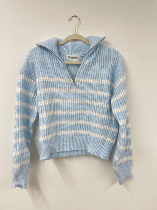 No Boundaries pullover sweater Size S / EUC