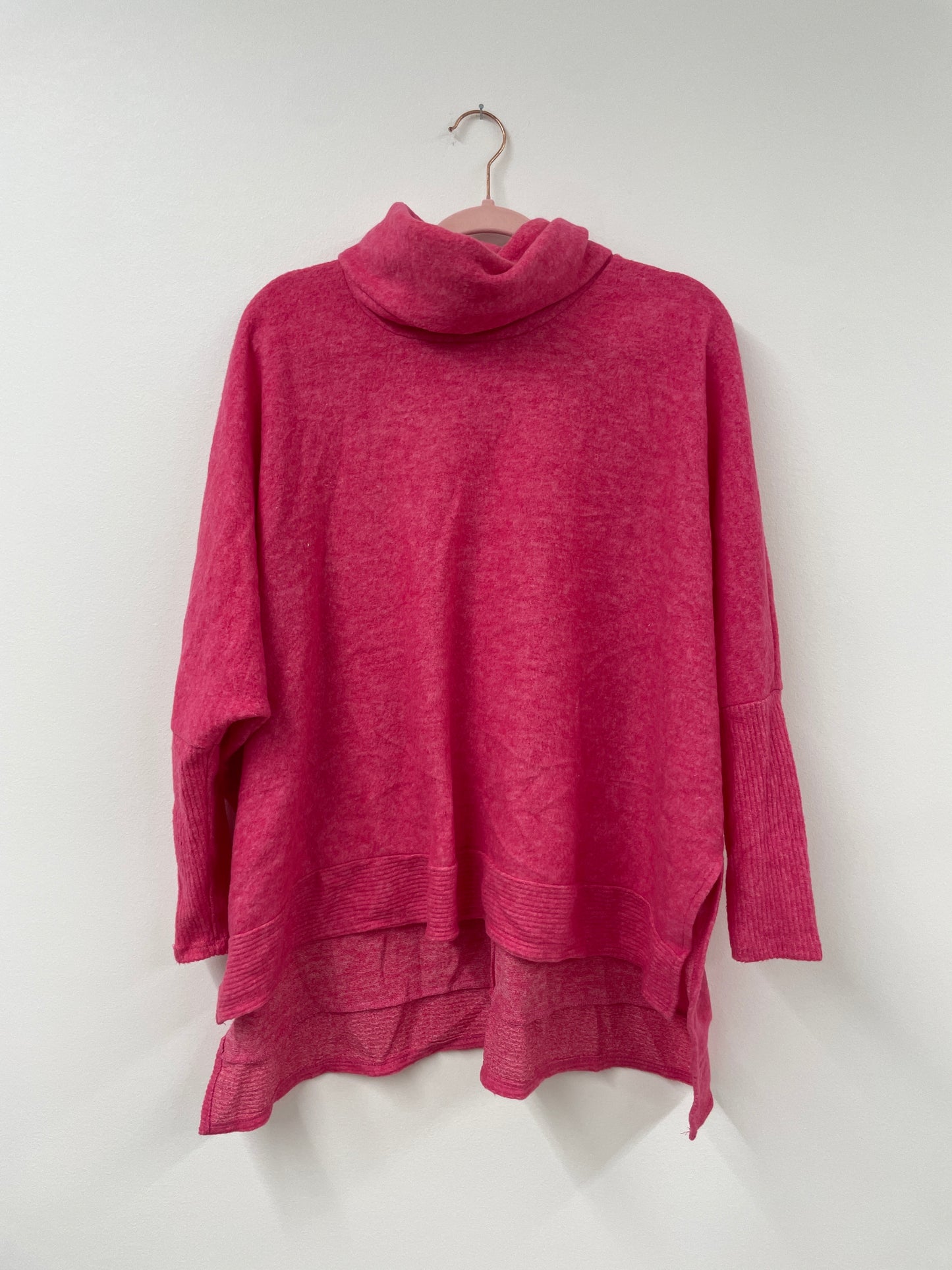 Cherish turtleneck poncho sweater Size M \EUC