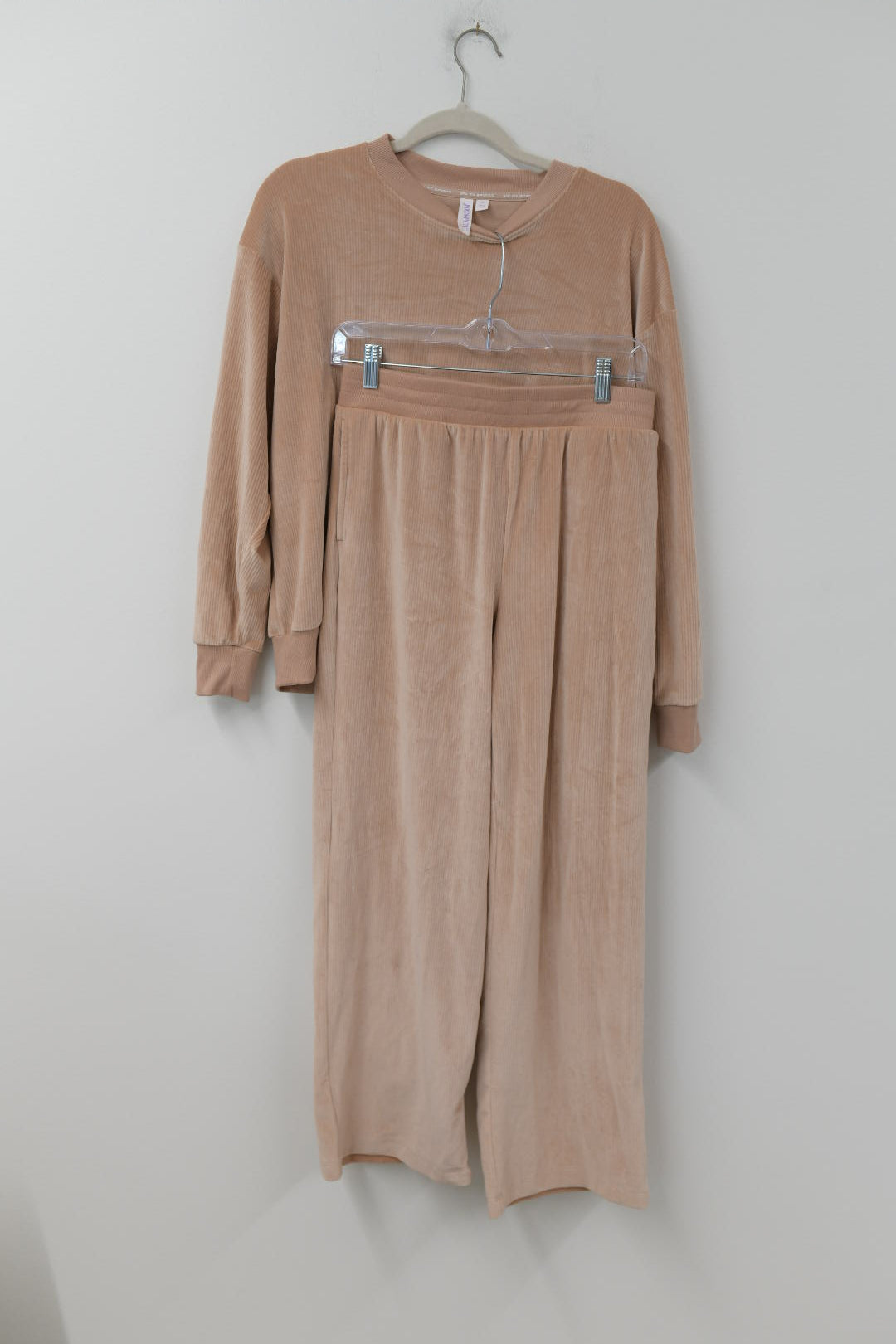 Joyspun ribbed velour pj set Size S / EUC