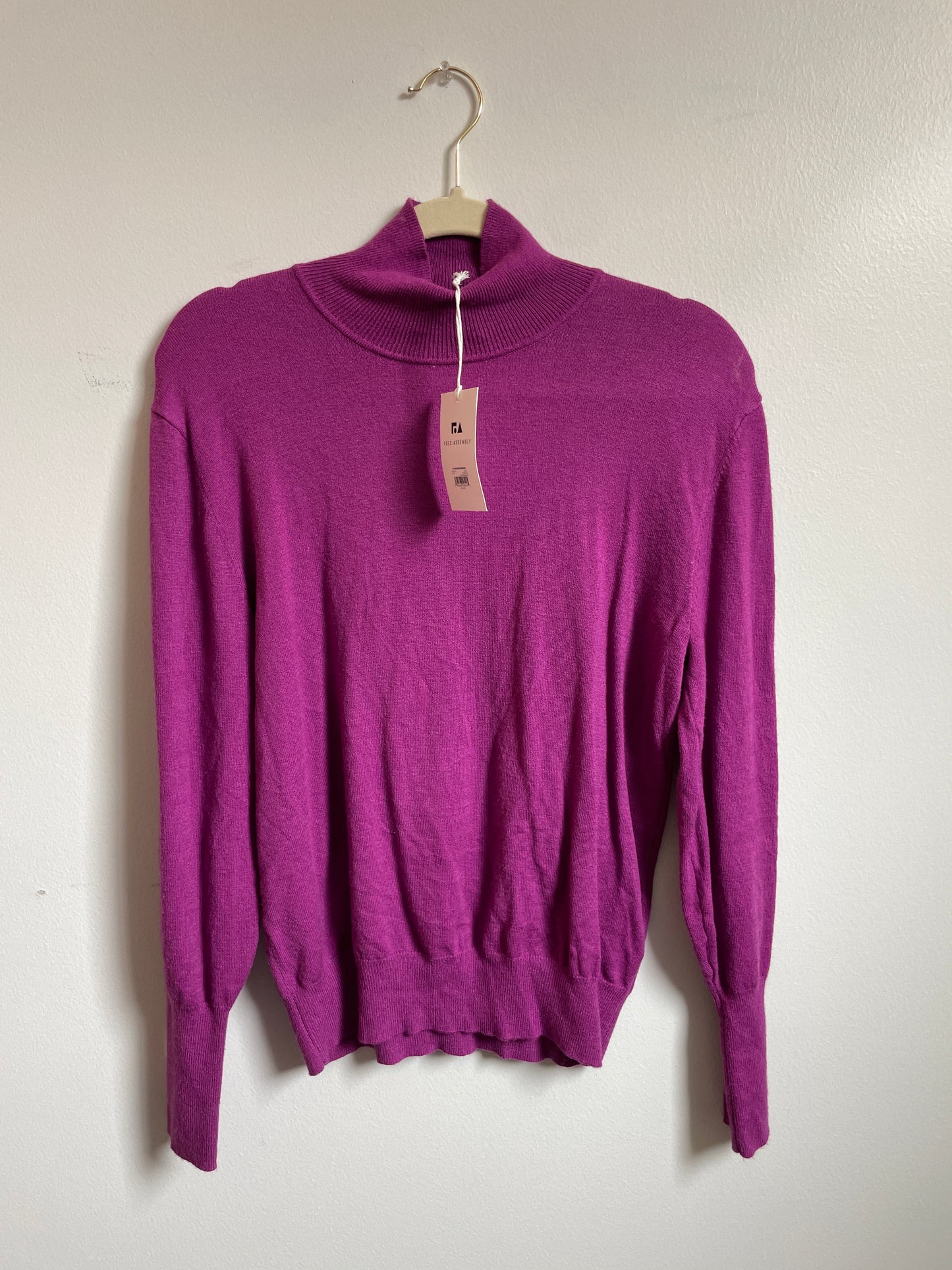 Free Assembly sweater / Size S / NWT