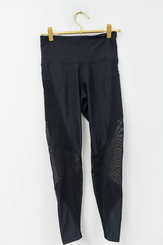 Old Navy high rise athletic leggings with mesh detail Size S /EUC