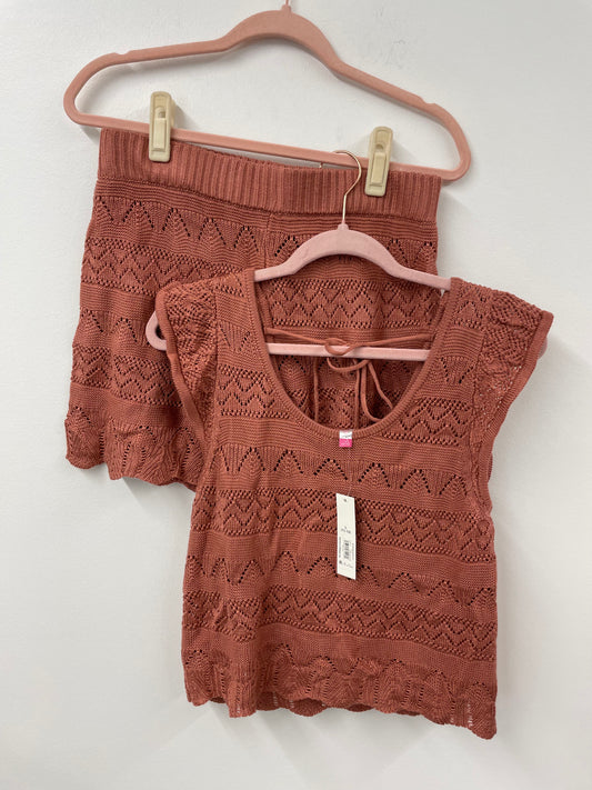 No Boundaries crochet short set Size L / NWT