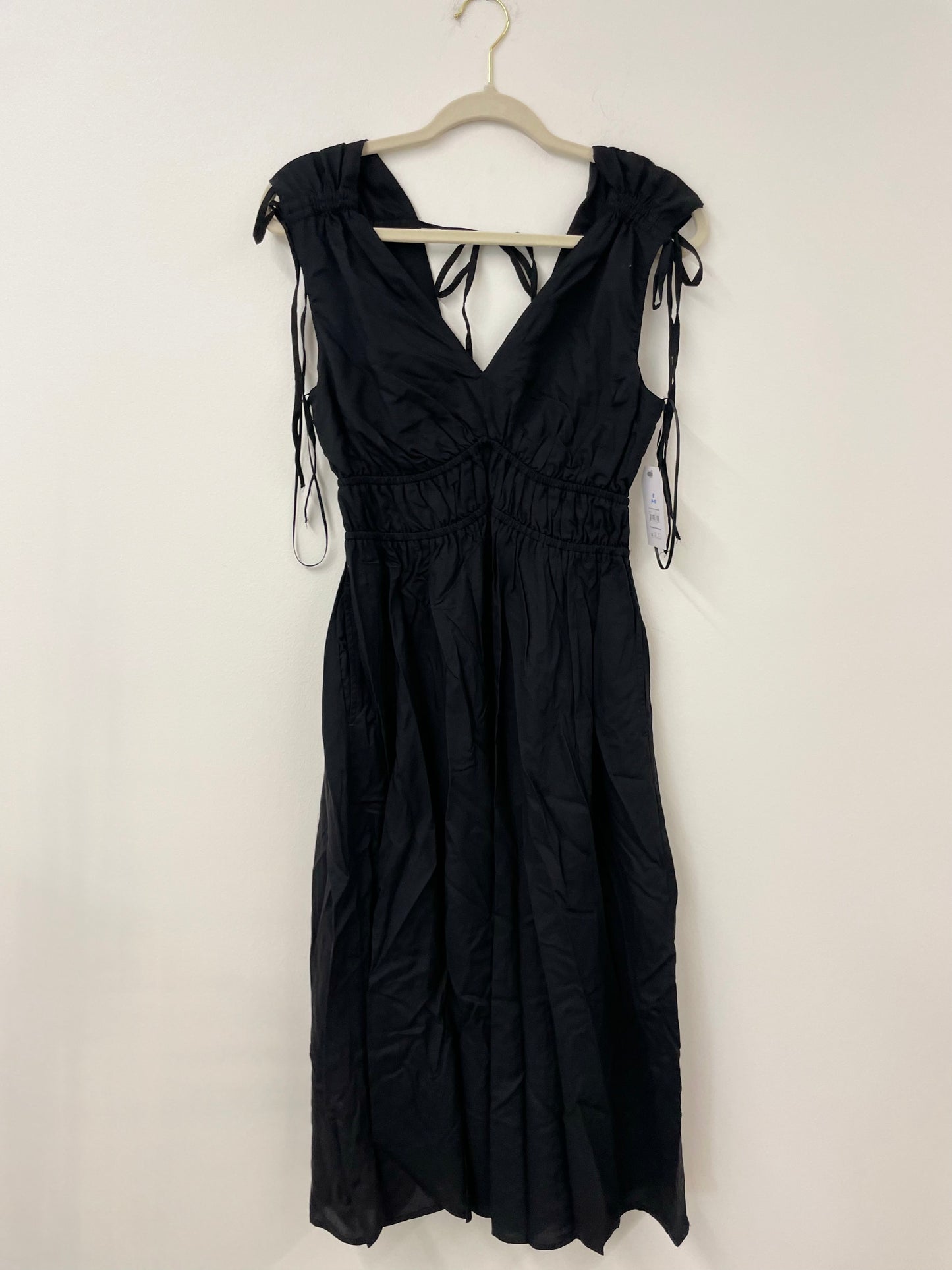 Time & Tru V Neck Smocked Midi Dress Size S / NWT