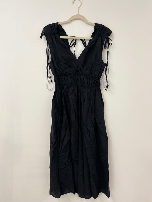 Time & Tru V Neck Smocked Midi Dress Size S / NWT
