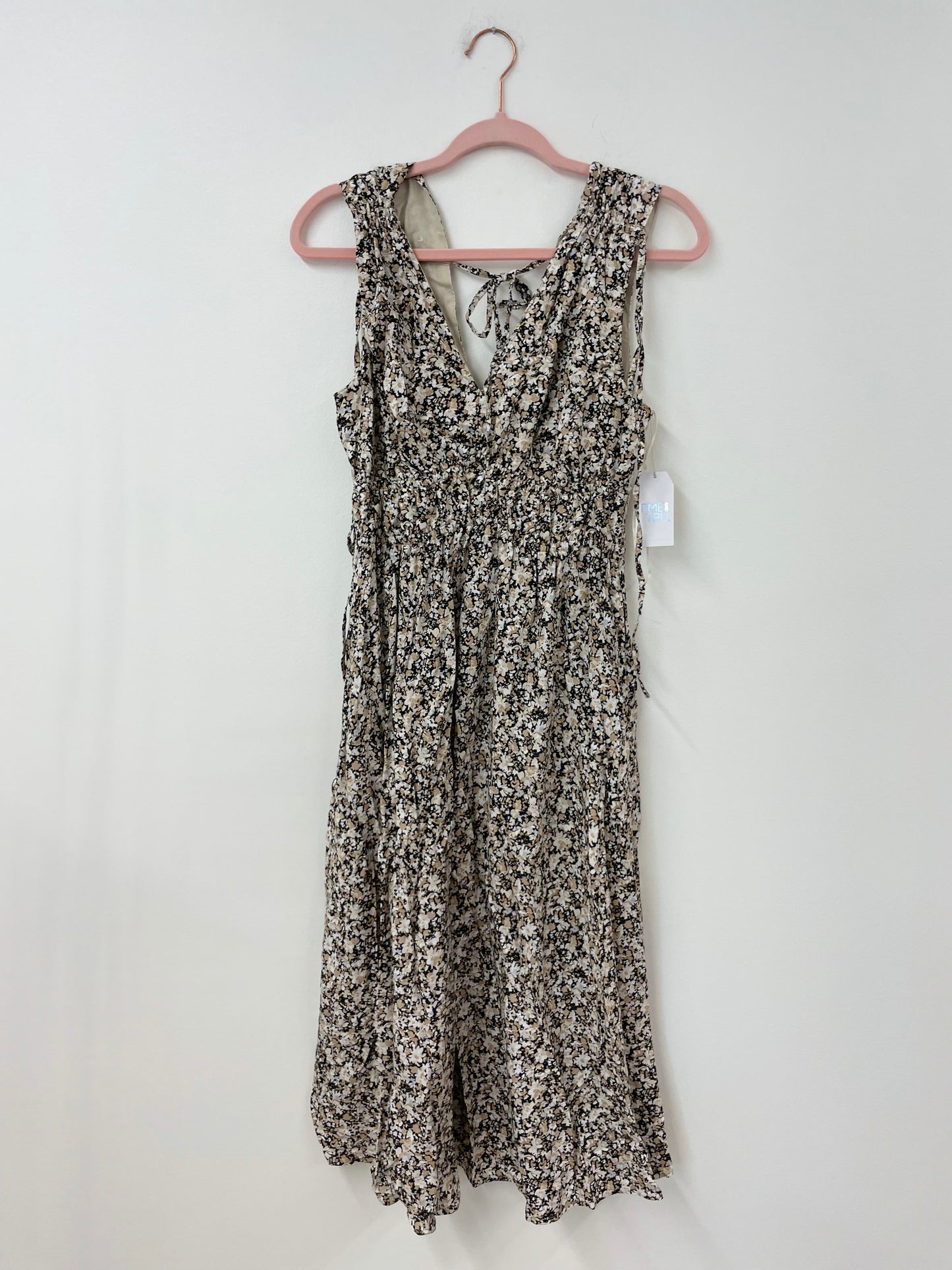 Time & Tru V Neck Smocked Midi Dress Size S / NWT