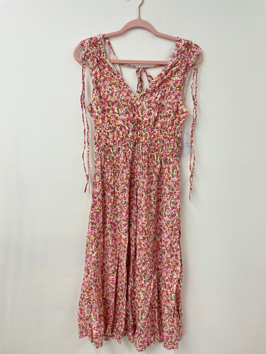 Time & Tru V Neck Smocked Midi Dress Size S / NWT
