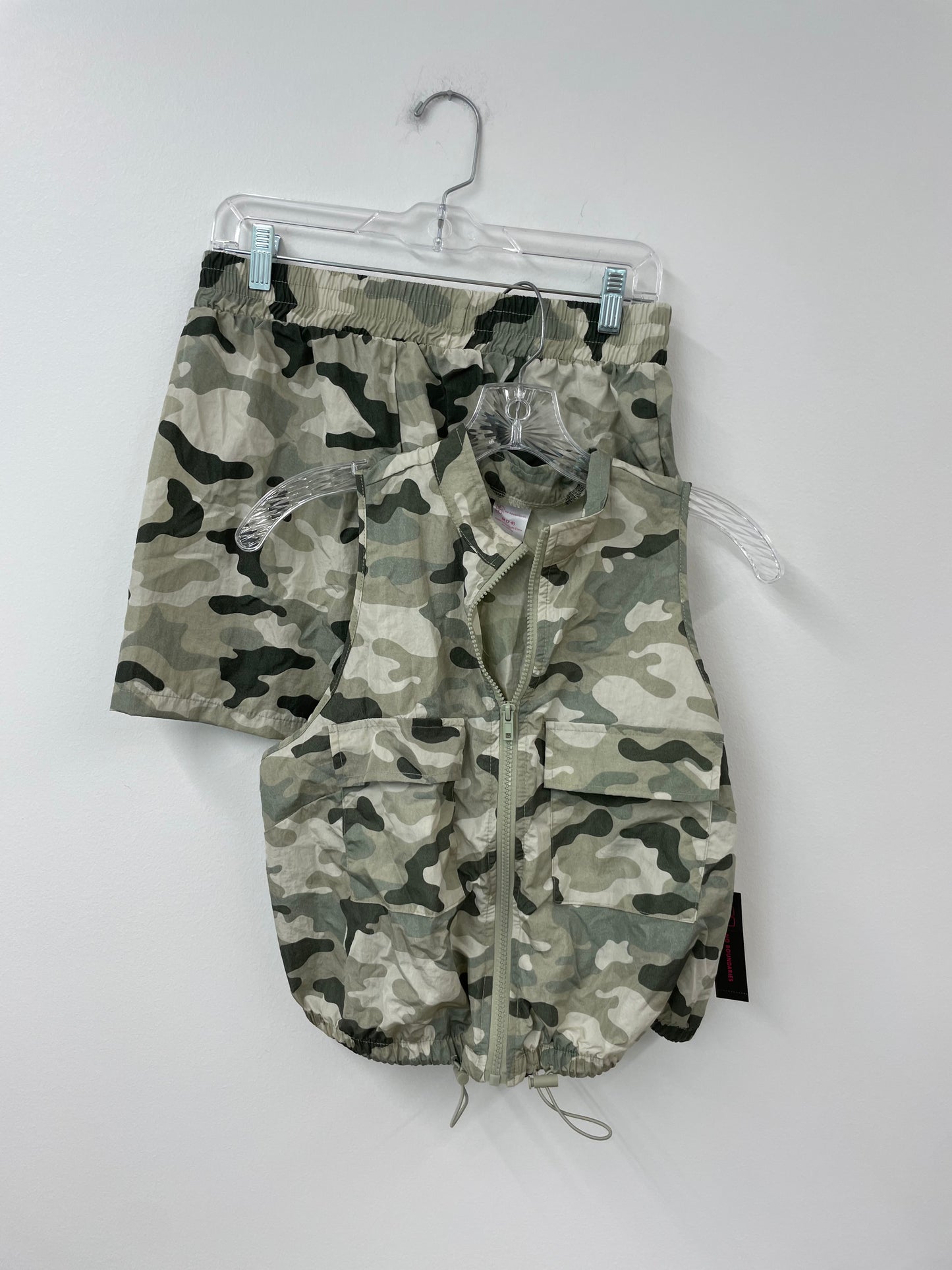 No Boundaries parachute vest/short set Size M / NWT