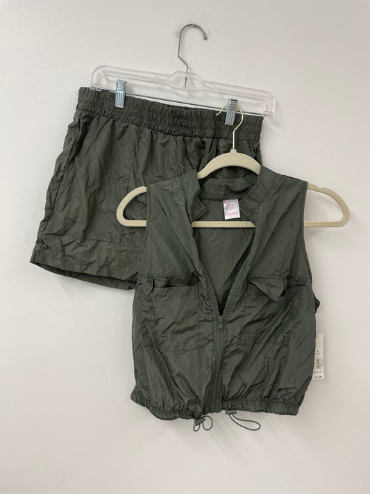No Boundaries parachute vest/short set Size M / NWT