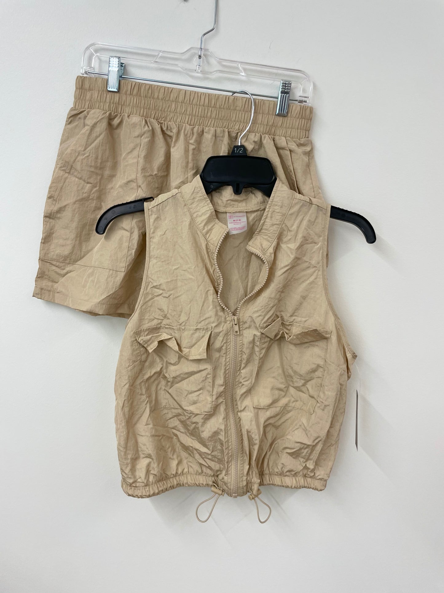 No Boundaries parachute vest/short set Size M / NWT