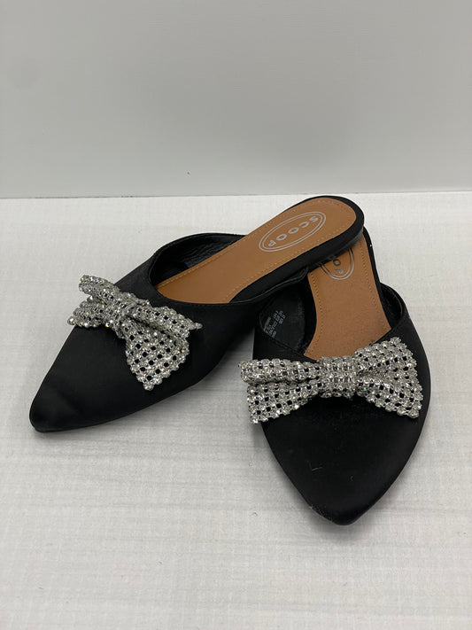 Scoop slip on studded bow shoes Size 8 / NWOT