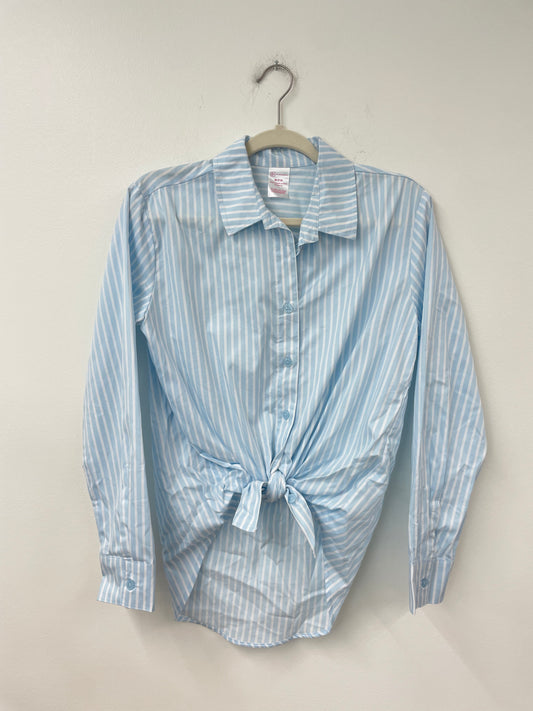 No Boundaries long sleeve tie front shirt Size M / EUC