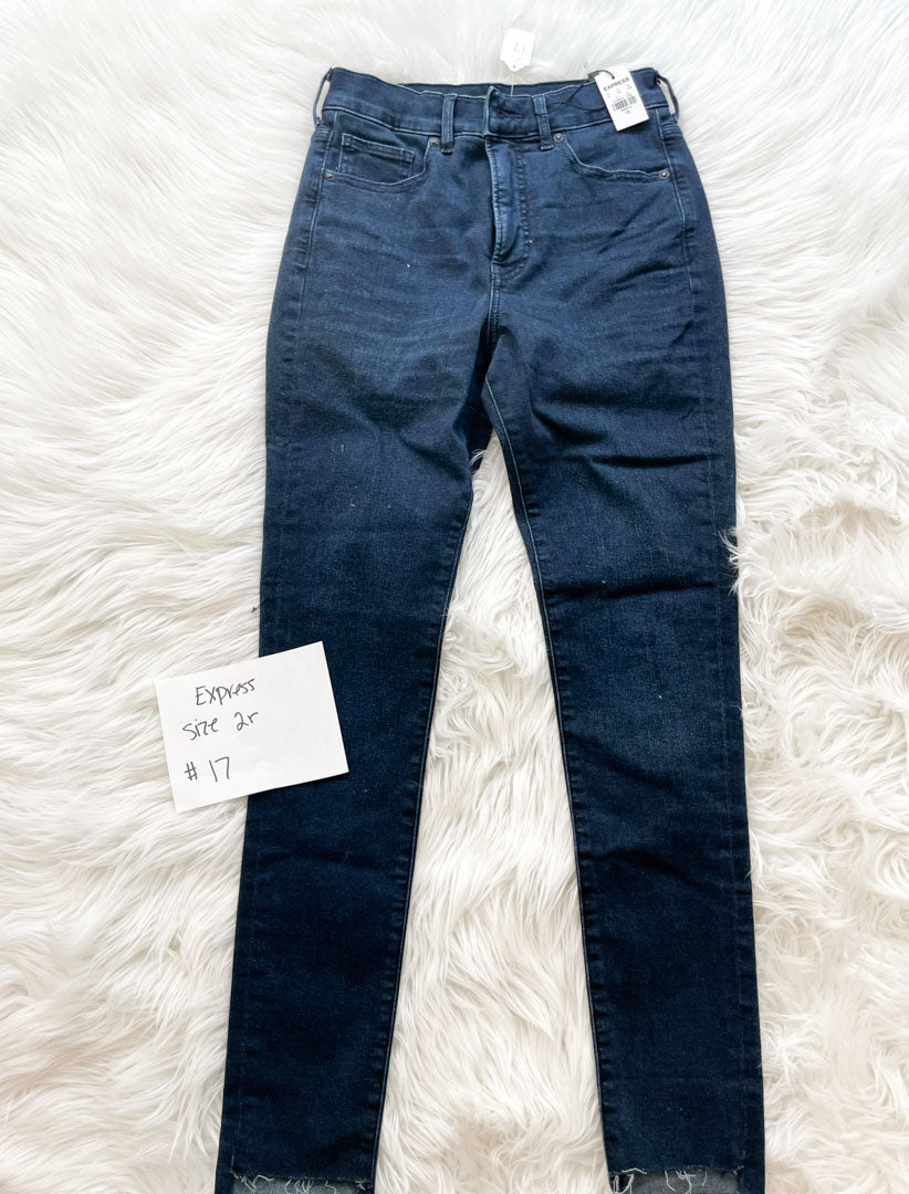 Express jeans Size 2r / NWT