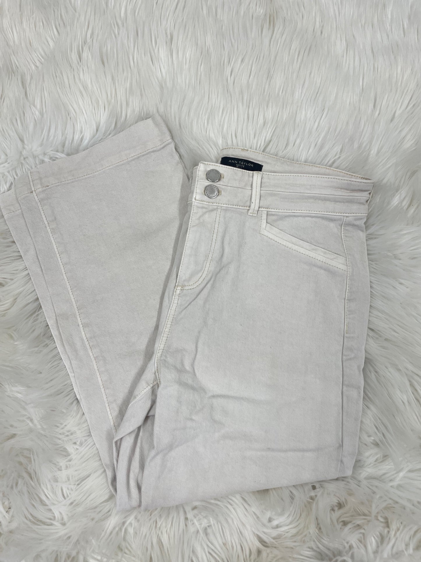 Ann Taylor the easy straight jeans Size 4p \EUC