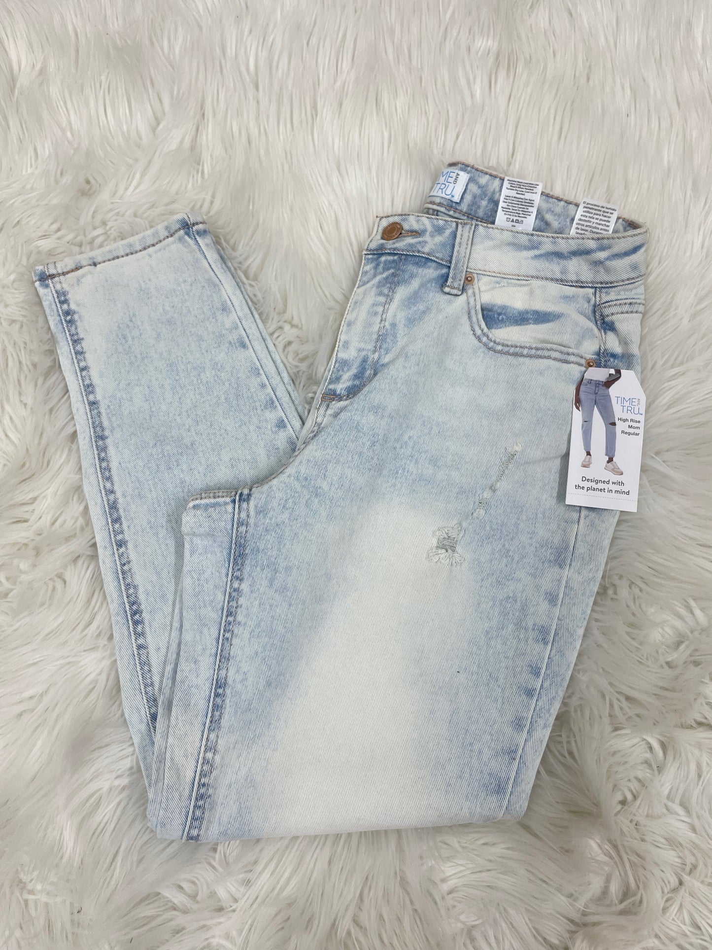 Time and Tru high rise mom jeans Size 2 \NWT