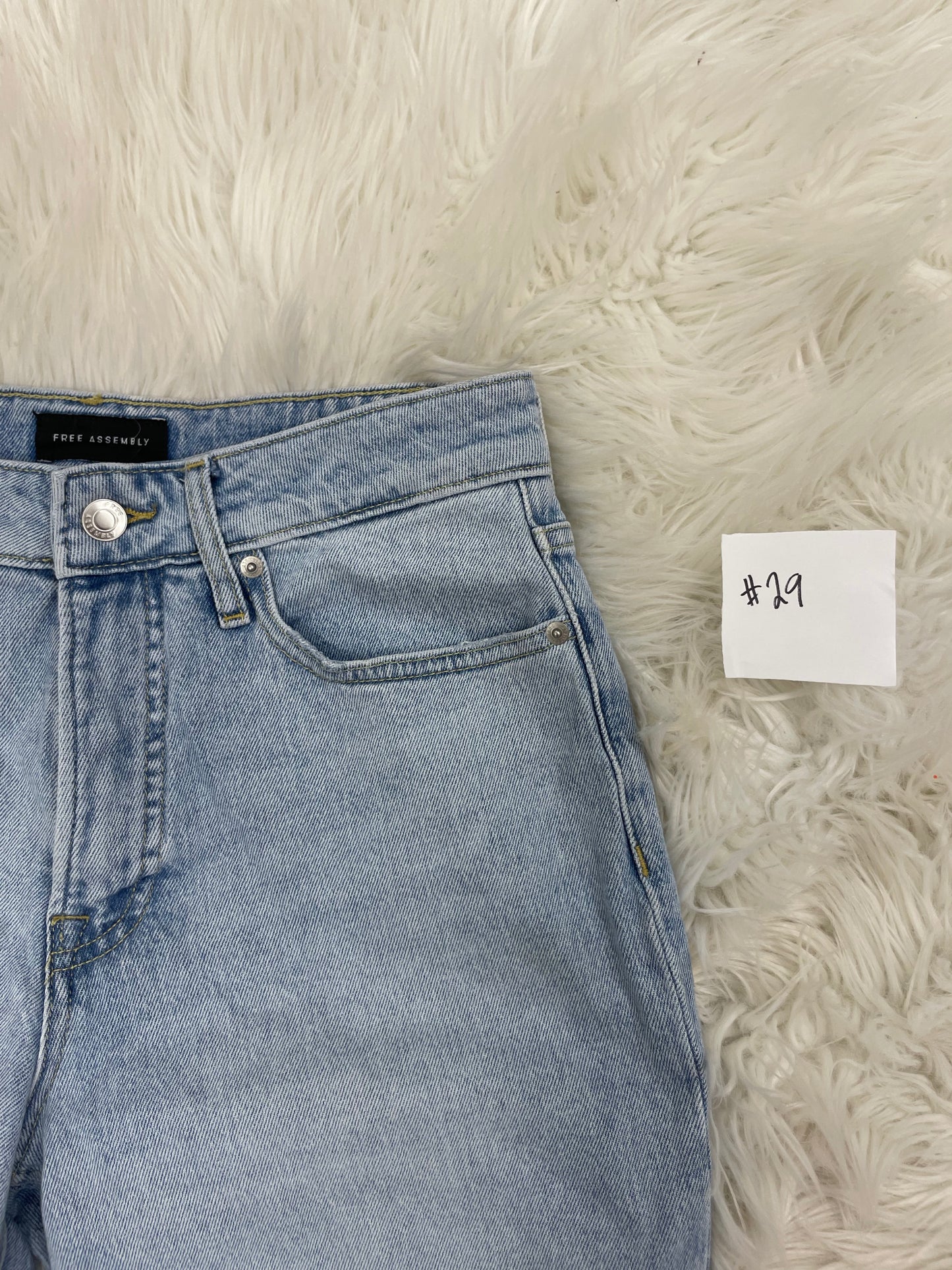 Free Assembly jeans Size 6 \EUC