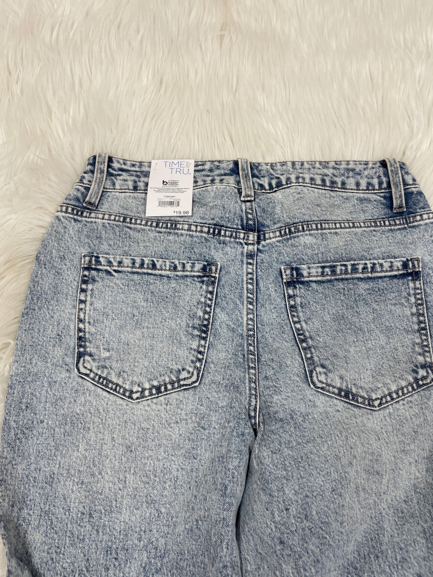 Time and Tru mid rise crop jeans Size 2 \ NWT